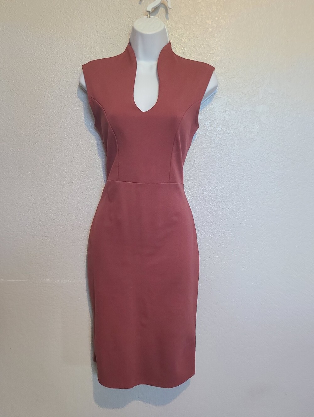 Pink Mauve Statement Collar Sheath Sleeveless Bodycon Stretch Dress Size Medium
